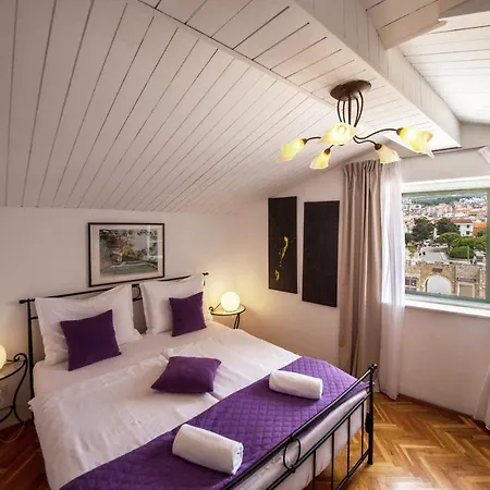 Gasthuis Pansion Kamenar 3*