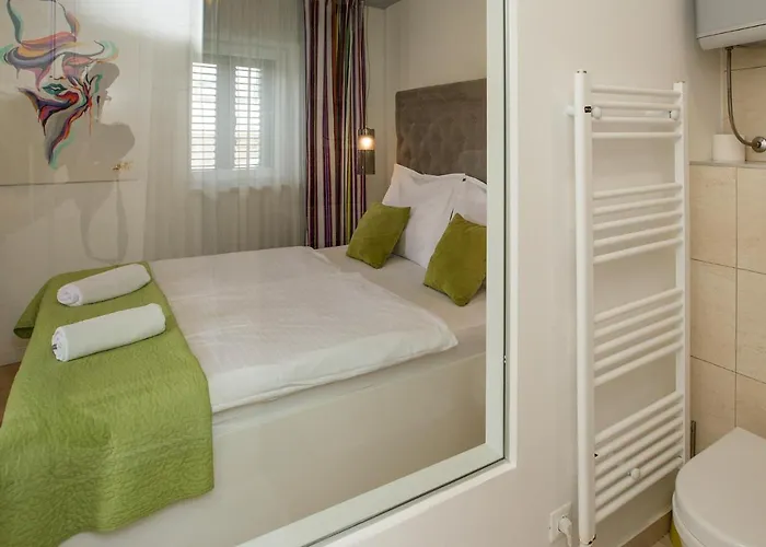 Pansion Kamenar Pensionat Primošten