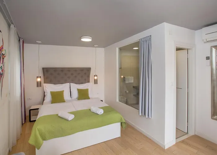 Pansion Kamenar Affittacamere