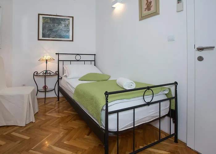 Vendégház Pansion Kamenar 3*